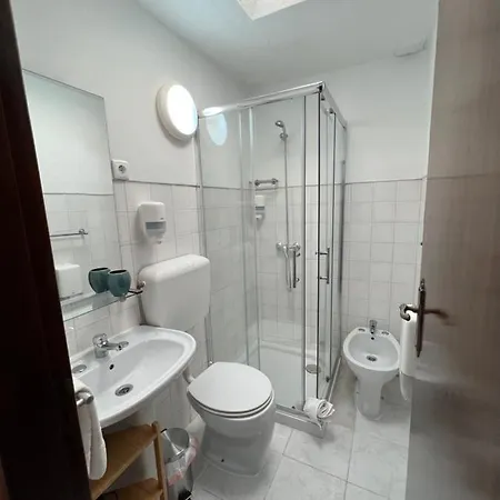 Hostel Residencial Mira-mar *