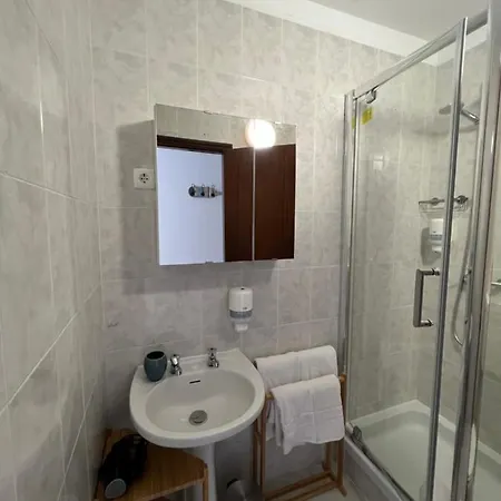 Residencial Mira-mar Хостел Пениши