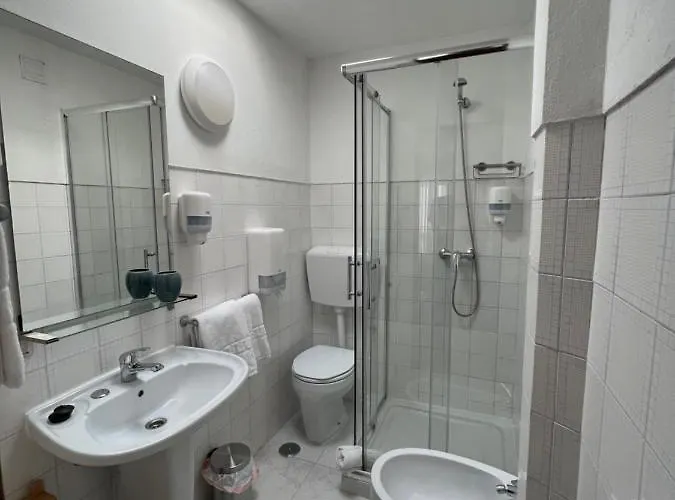 Residencial Mira-mar * Пениши